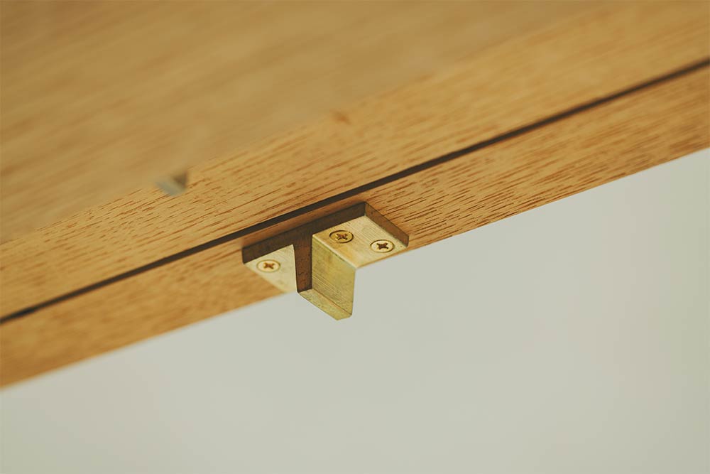 宿泊施設：小泊Fuji　2023年7月 竣工　建築家：藤森照信　撮影：砺波周平